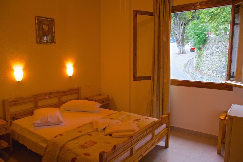 Stavroula Rooms Makrirrákhi Exterior photo